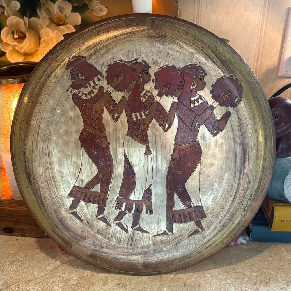 Vintage Hand Etched Copper Wall Hanging Plate Egyptian Harem Women 12” Round - Picture 1 of 7